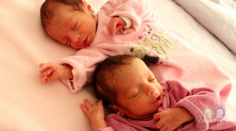 Despre somnul gemenilor născuți prematur